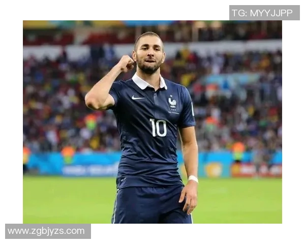 本泽马：从天才少年到足球巨星的传奇旅程与成就解析